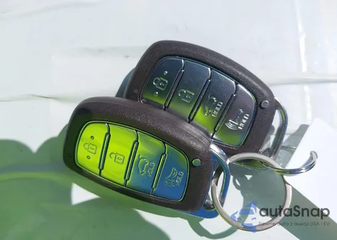 2019 Hyundai Ioniq Hybrid Limited из США, поврежденный, VIN KMHC05LC2KU109955